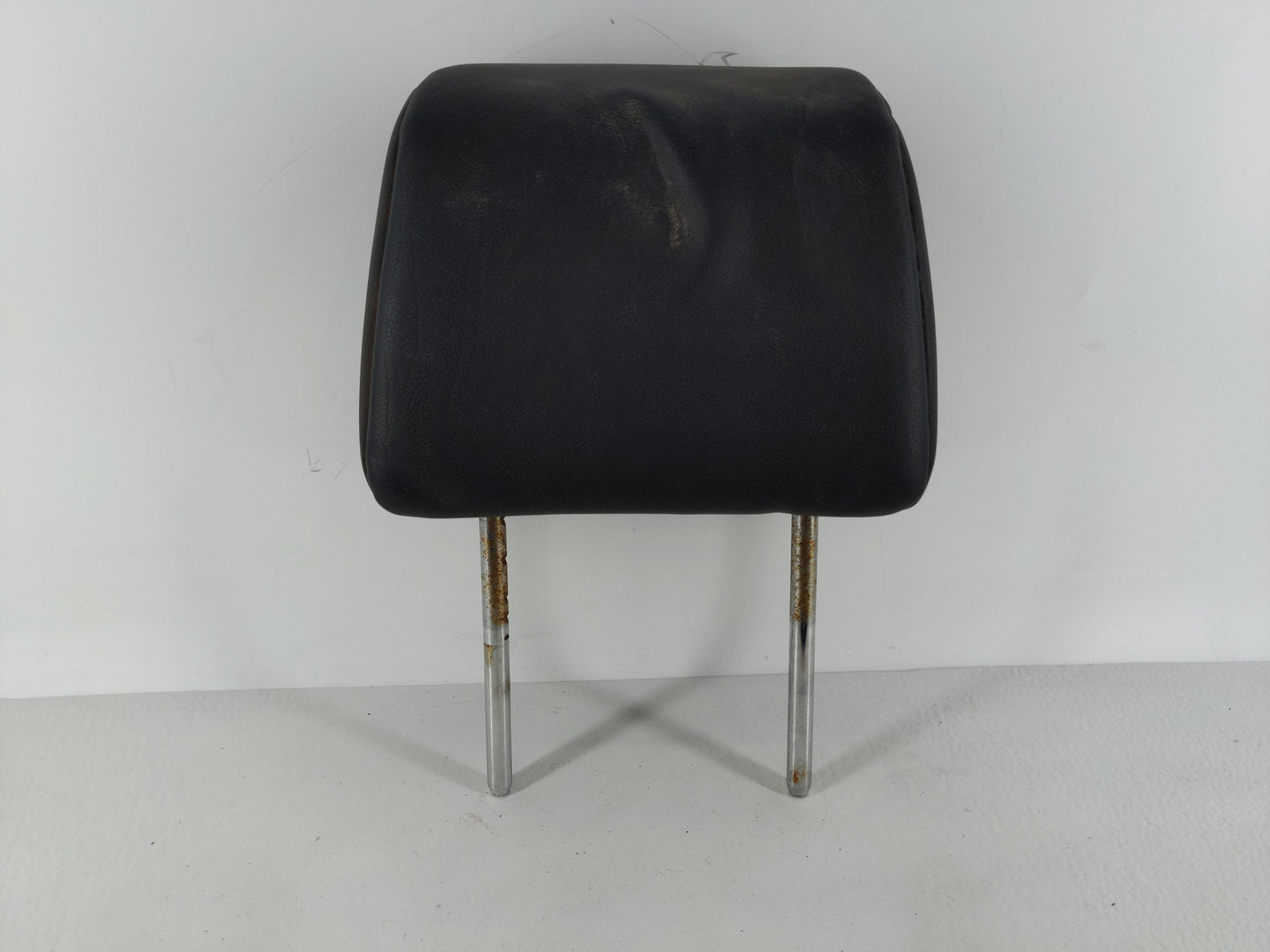 2008 Nissan Rogue Headrest Head Rest Front Driver Passenger Seat Fits OEM Used Auto Parts - Oemusedautoparts1.com