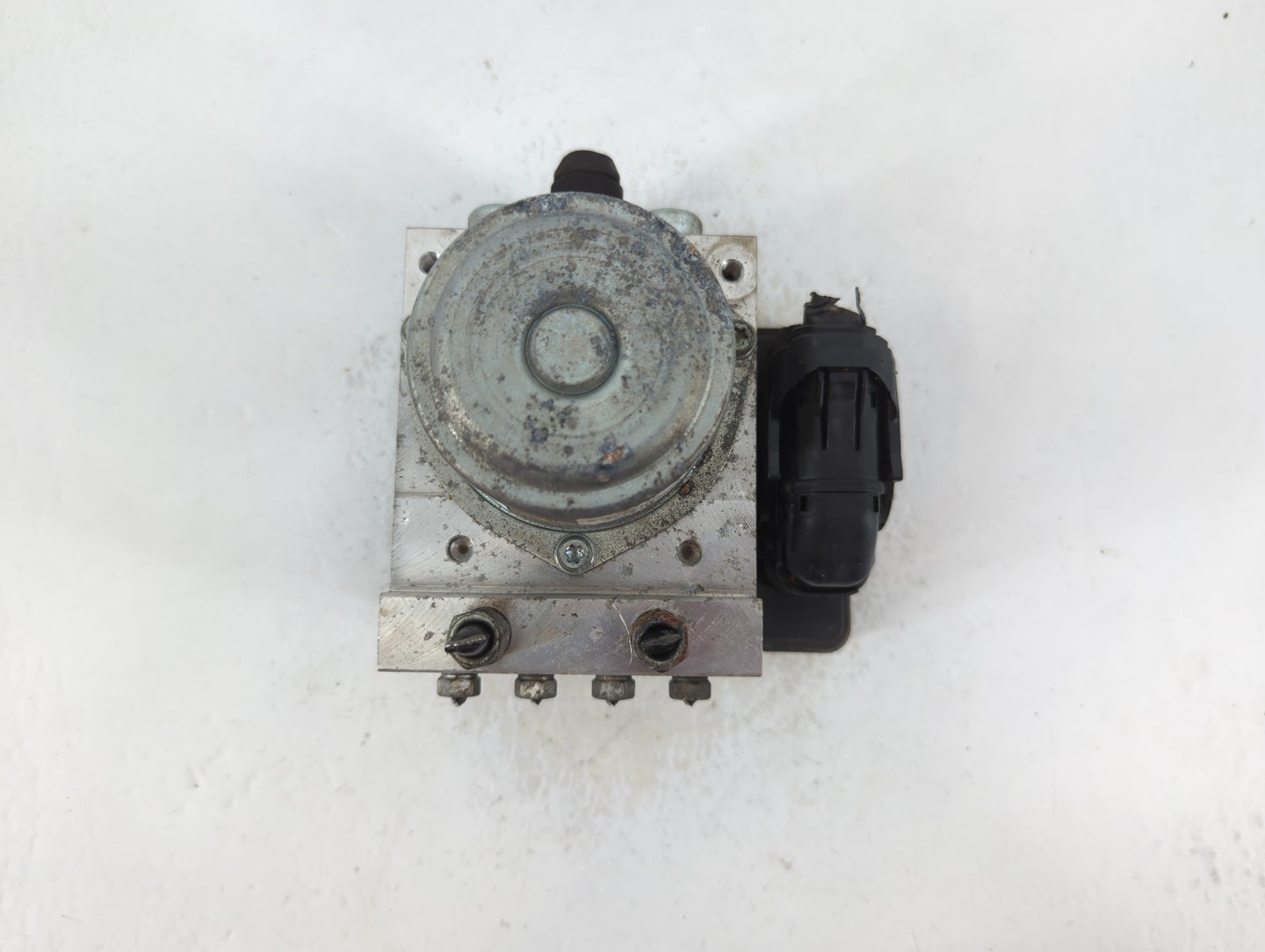 2008-2009 Nissan Rogue ABS Pump Control Module Replacement P/N:TD8405 Fits Fits 2008 2009 OEM Used Auto Parts - Oemusedautop