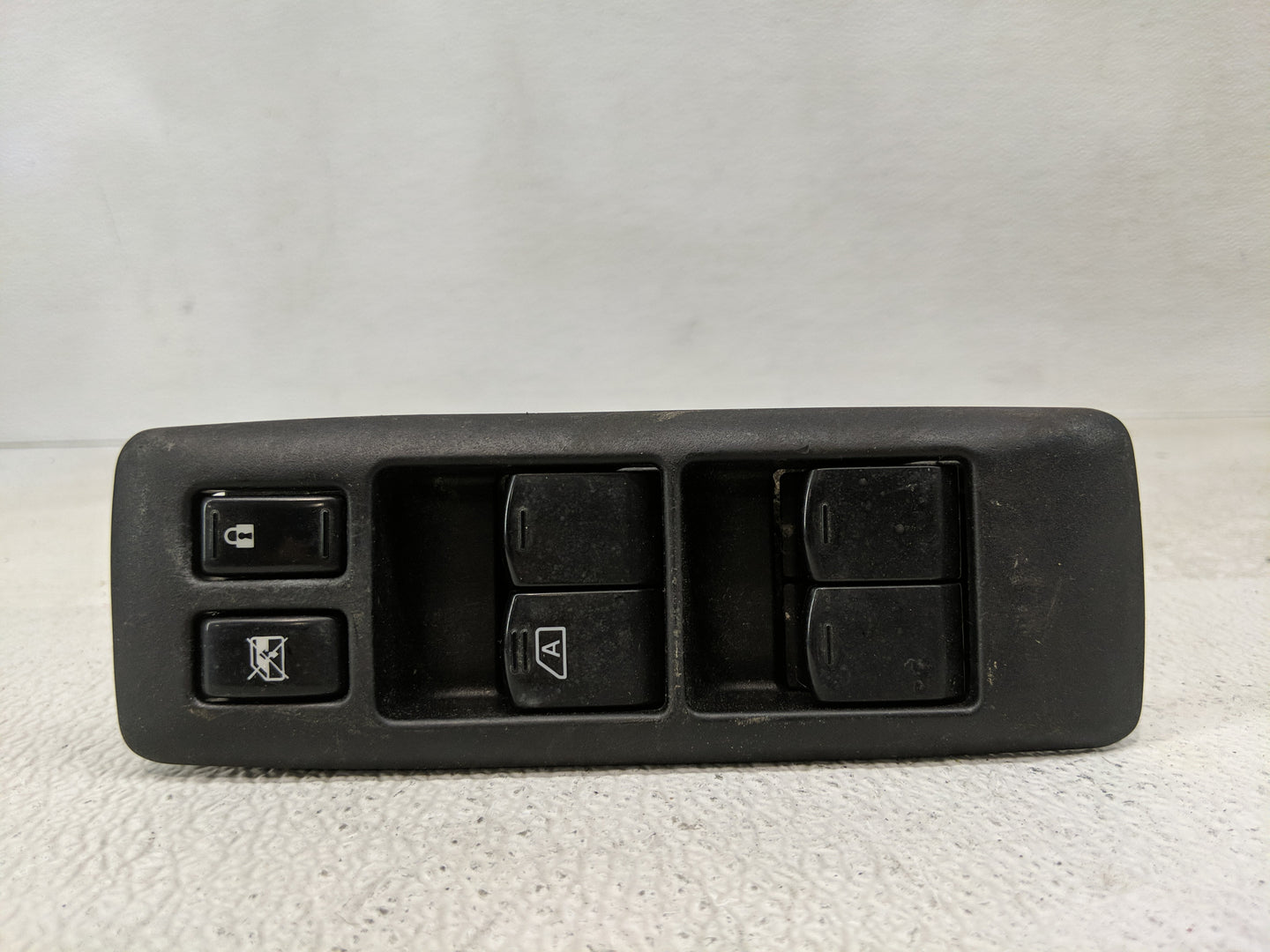 2008-2010 Nissan Rogue Master Power Window Switch Replacement Driver Side Left Fits Fits 2008 2009 2010 OEM Used Auto Parts 