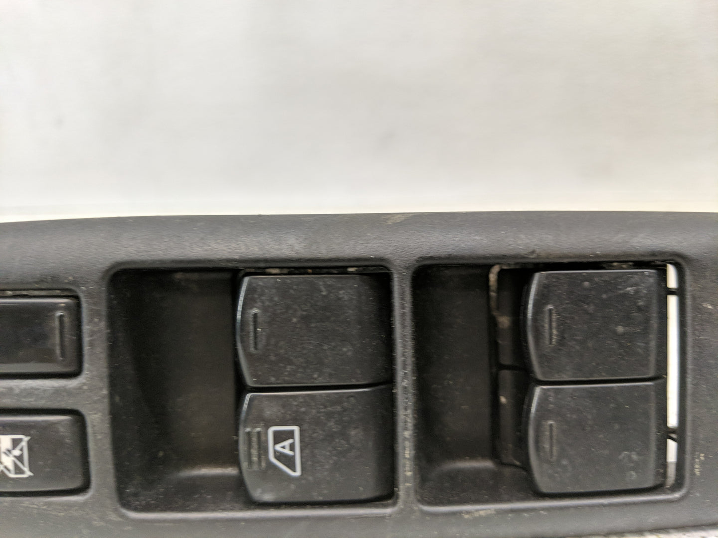 2008-2010 Nissan Rogue Master Power Window Switch Replacement Driver Side Left Fits Fits 2008 2009 2010 OEM Used Auto Parts 