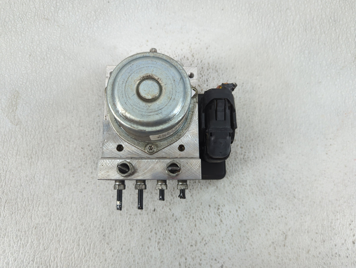 2008-2009 Nissan Rogue Anti-Lock Brake ABS Pump Module Actuator OEM P/N:TD8405 Fits Fits 2008 2009 OEM Used Auto Parts - Oem