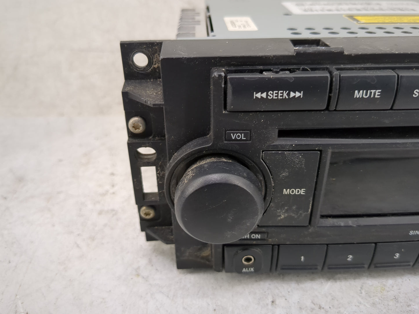2008 Nissan Rogue Radio AM FM Cd Player Receiver Replacement P/N:P05064173AM Fits OEM Used Auto Parts - Oemusedautoparts1.co