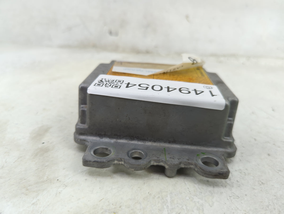 2008 Nissan Rogue Safety Restraint Srs Airbag Control Module 98820jm60a - Oemusedautoparts1.com
