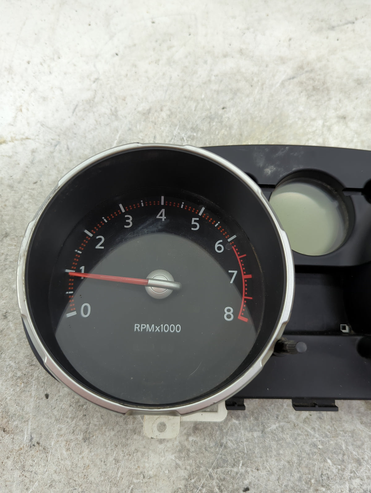 2008 Nissan Rogue Instrument Cluster Speedometer Gauges P/N:JM01A/G00L 0708300181B Miles: Fits OEM Used Auto Parts - Oemused