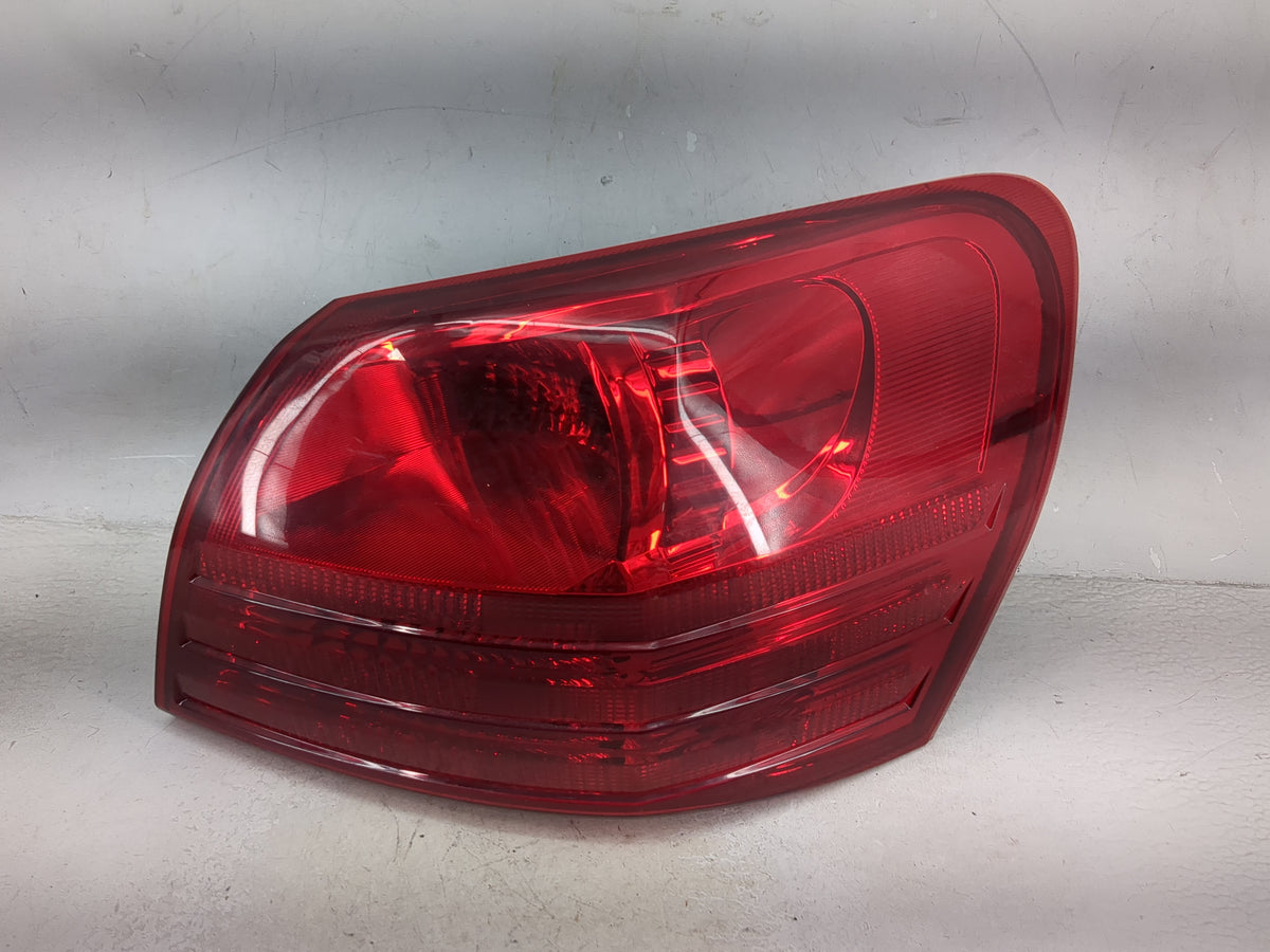 2008-2015 Nissan Rogue Tail Light Assembly Passenger Right OEM P/N:315-1965R-AF 03737590 Fits OEM Used Auto Parts - Oemuseda