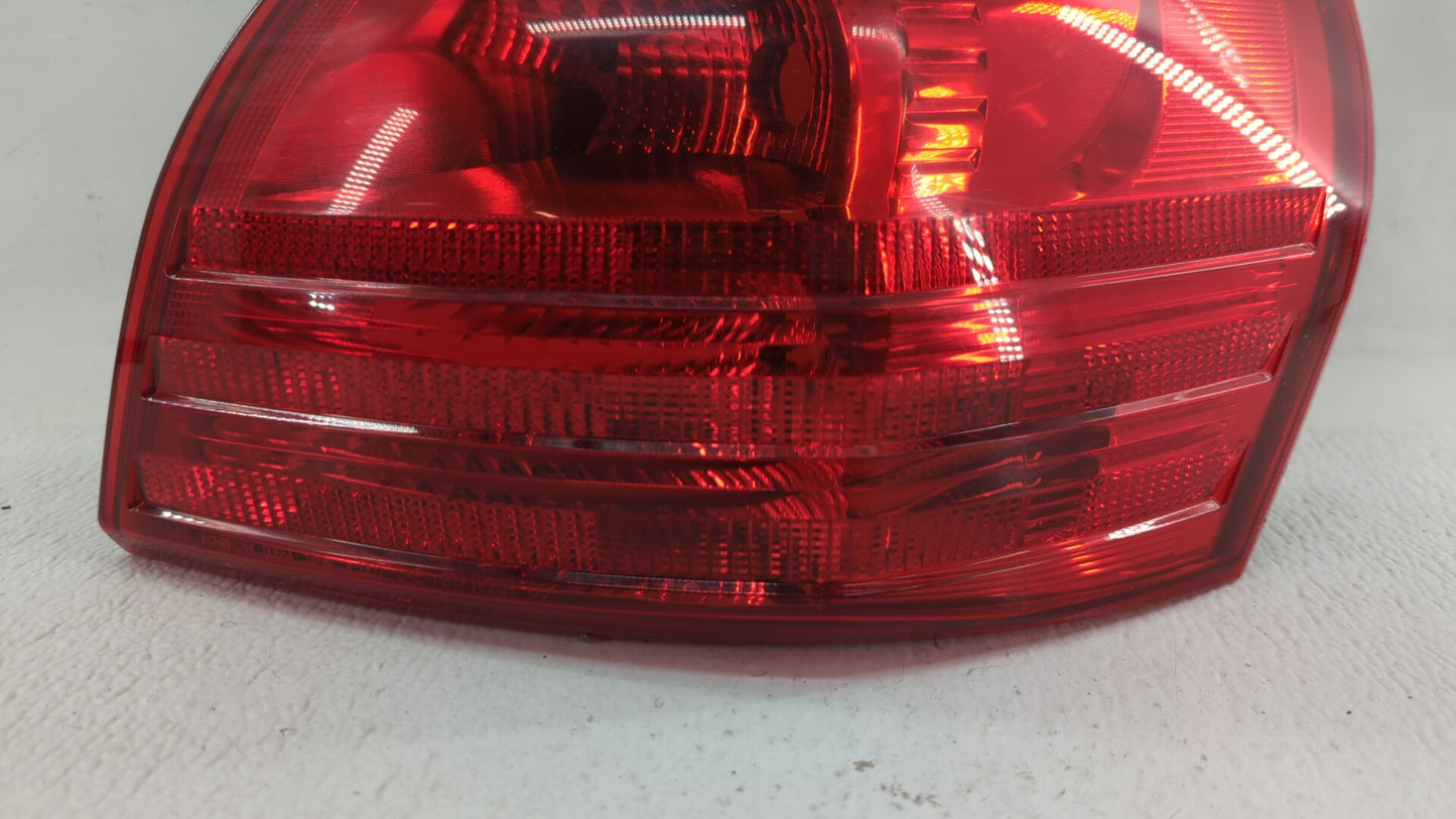 2008-2015 Nissan Rogue Tail Light Assembly Passenger Right OEM Fits Fits 2008 2009 2010 2011 2012 2013 2014 2015 OEM Used Au