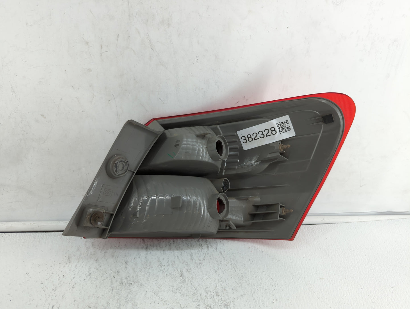 2008-2015 Nissan Rogue Tail Light Assembly Driver Left OEM P/N:2PA 946 099 C83 Fits Fits 2008 2009 2010 2011 2012 2013 2014 