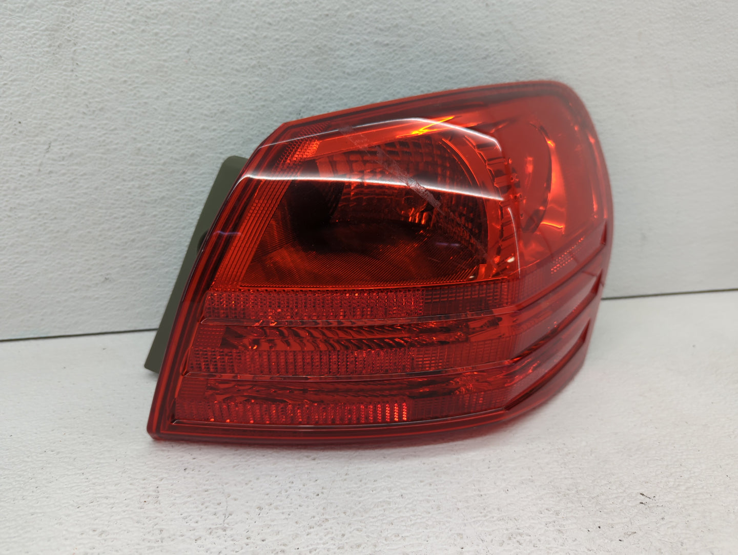 2008 Nissan Rogue Tail Light Assembly Passenger Right OEM P/N:A042396 Fits OEM Used Auto Parts - Oemusedautoparts1.com