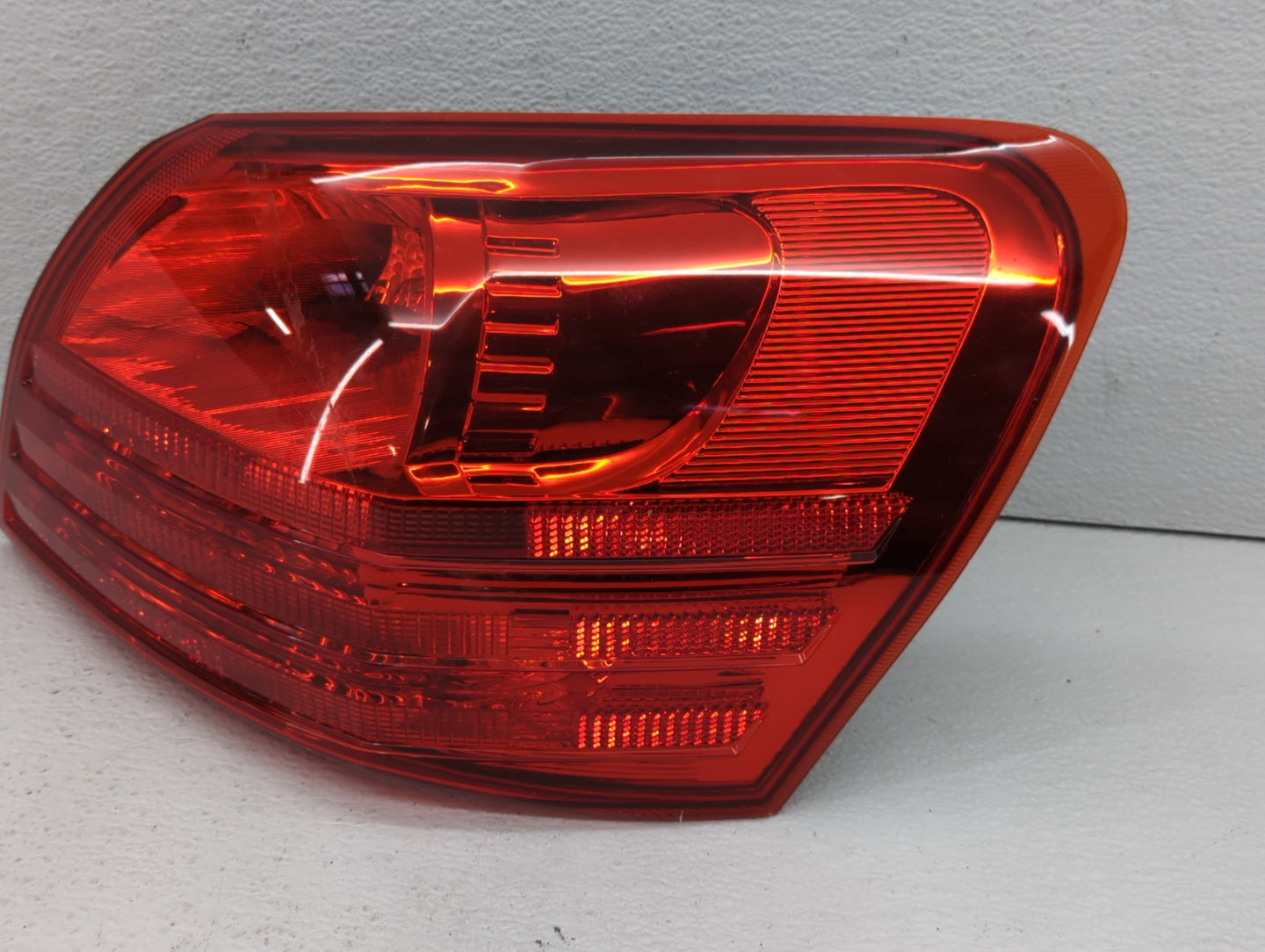 2008 Nissan Rogue Tail Light Assembly Passenger Right OEM P/N:A042396 Fits OEM Used Auto Parts - Oemusedautoparts1.com