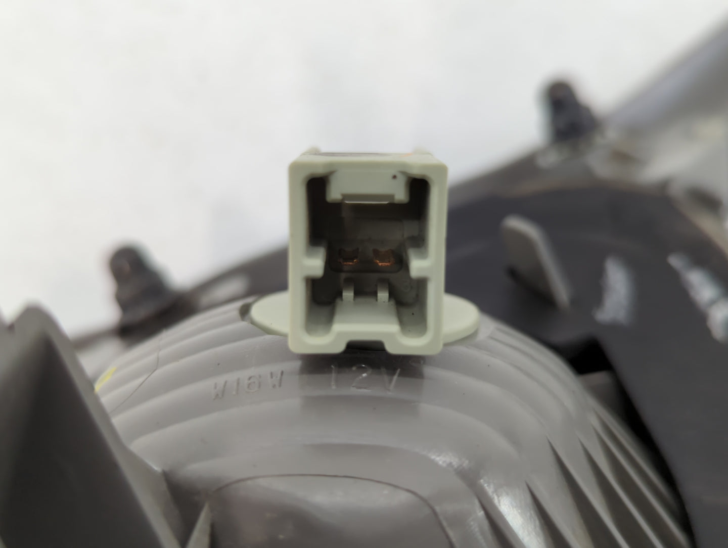 2008 Nissan Rogue Tail Light Assembly Passenger Right OEM P/N:D055B Fits OEM Used Auto Parts - Oemusedautoparts1.com