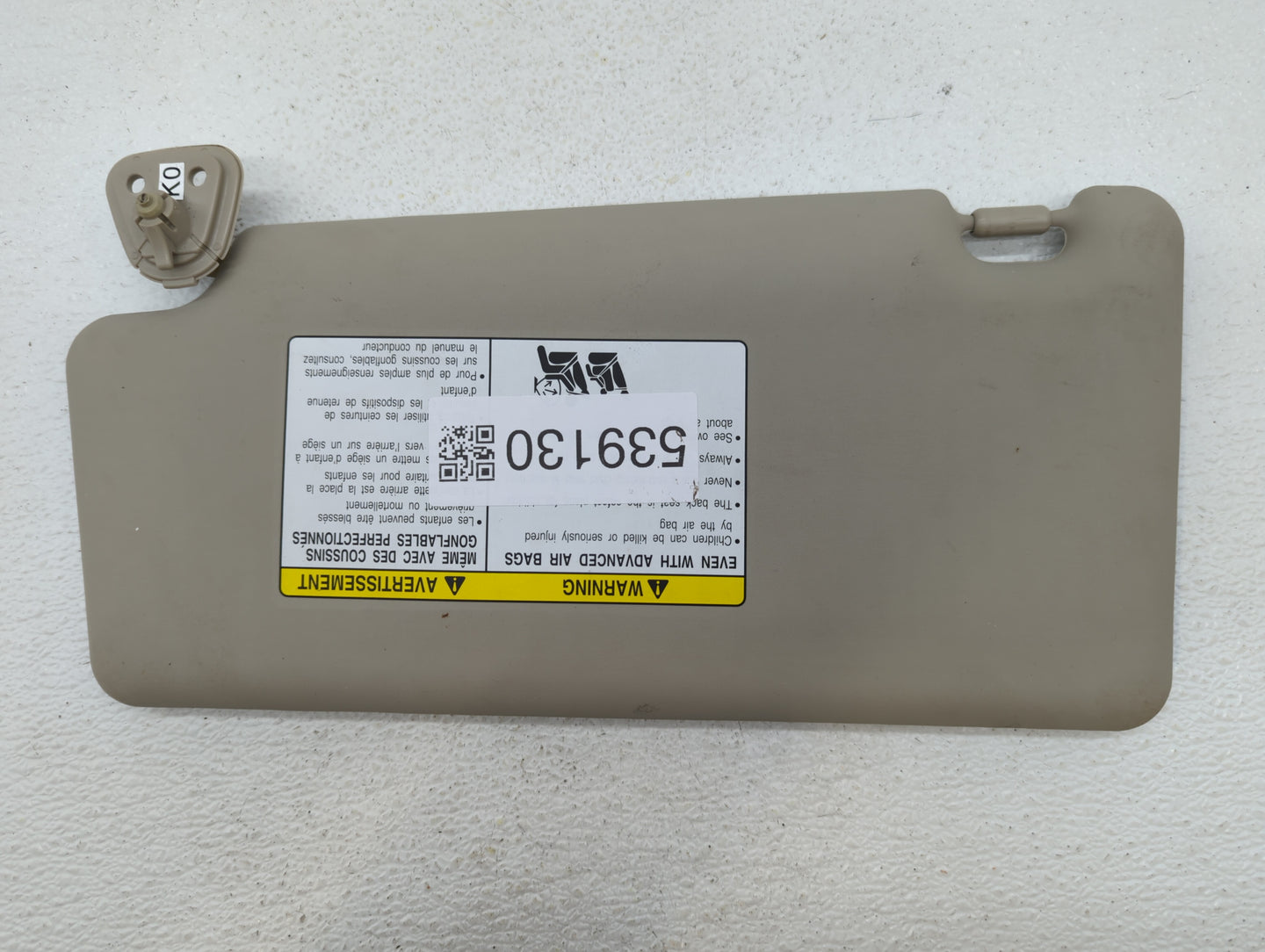 2008-2010 Nissan Rogue Sun Visor Shade Replacement Passenger Right Mirror Fits Fits 2008 2009 2010 OEM Used Auto Parts - Oem