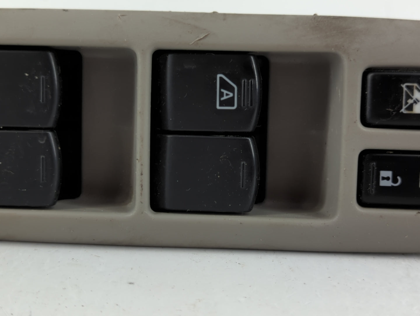 2008-2010 Nissan Rogue Master Power Window Switch Replacement Driver Side Left Fits Fits 2008 2009 2010 OEM Used Auto Parts 