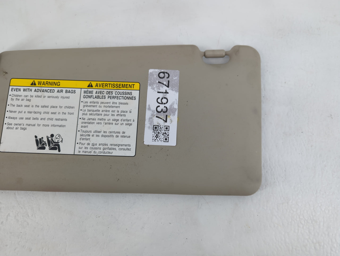 2008-2010 Nissan Rogue Sun Visor Shade Replacement Passenger Right Mirror Fits Fits 2008 2009 2010 OEM Used Auto Parts - Oem