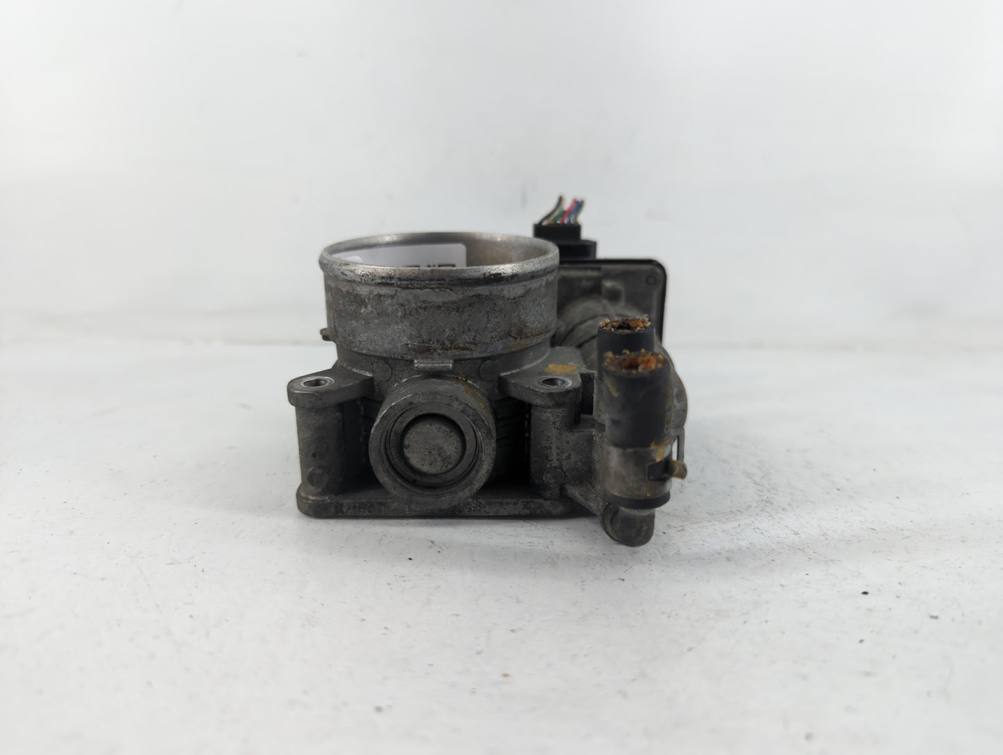 2008-2011 Nissan Rogue Throttle Body P/N:526-01 G 8307 Fits Fits 2007 2008 2009 2010 2011 2012 2013 OEM Used Auto Parts - Oe