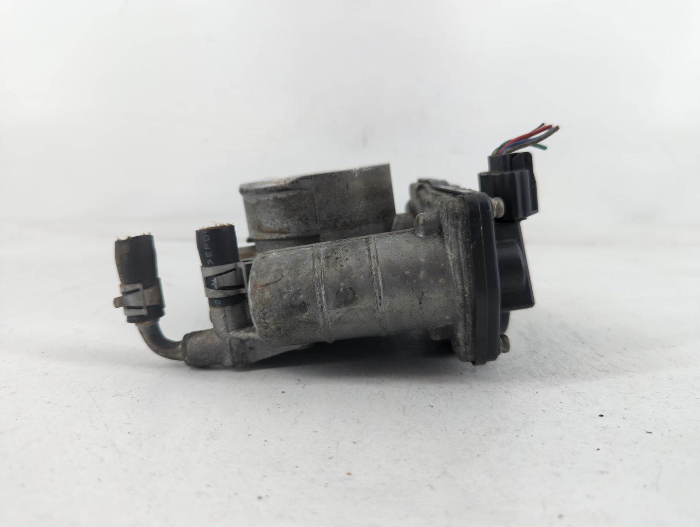 2008-2011 Nissan Rogue Throttle Body P/N:526-01 G 8307 Fits Fits 2007 2008 2009 2010 2011 2012 2013 OEM Used Auto Parts - Oe