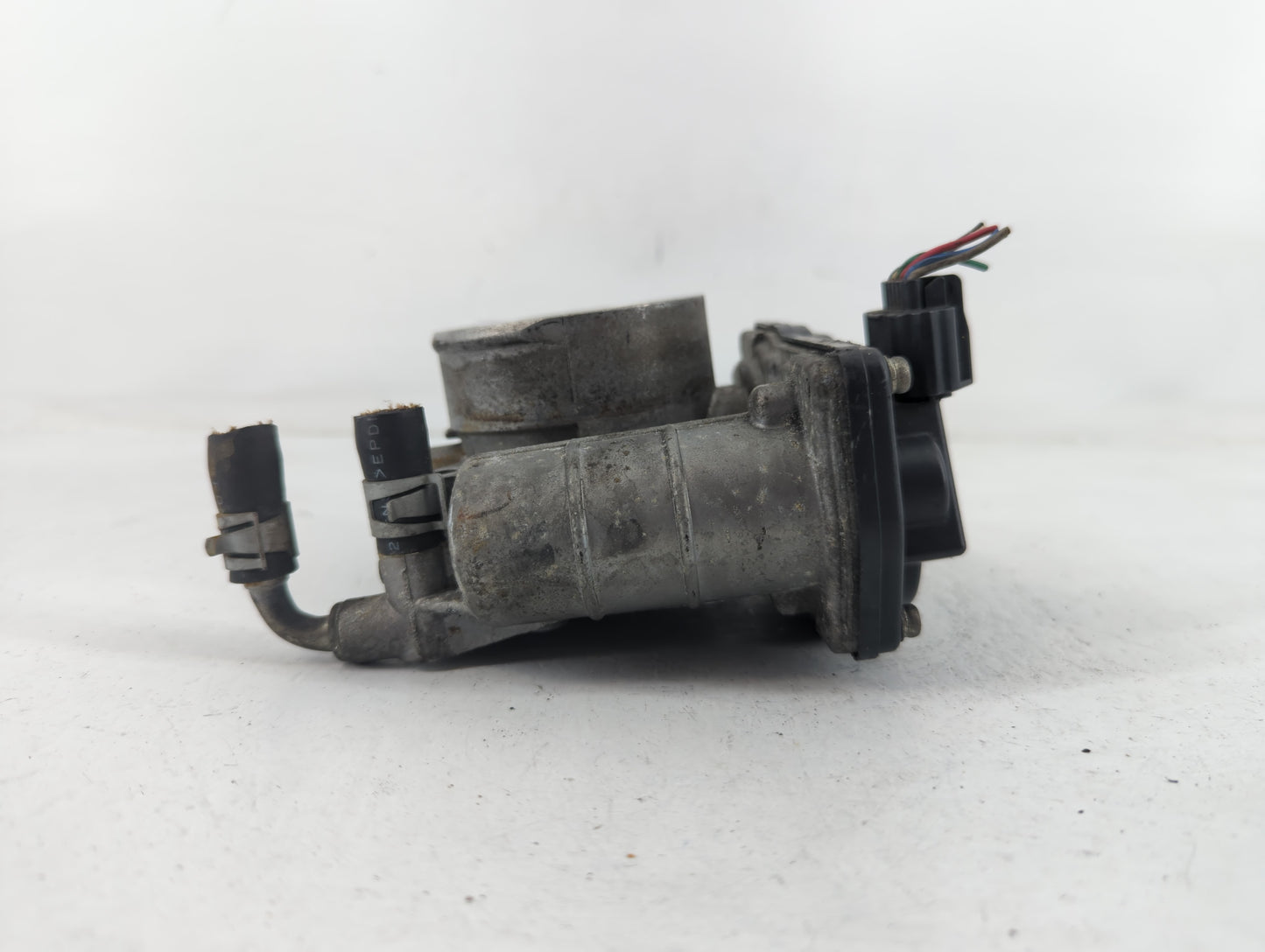 2008-2011 Nissan Rogue Throttle Body P/N:526-01 G 8307 Fits Fits 2007 2008 2009 2010 2011 2012 2013 OEM Used Auto Parts - Oe