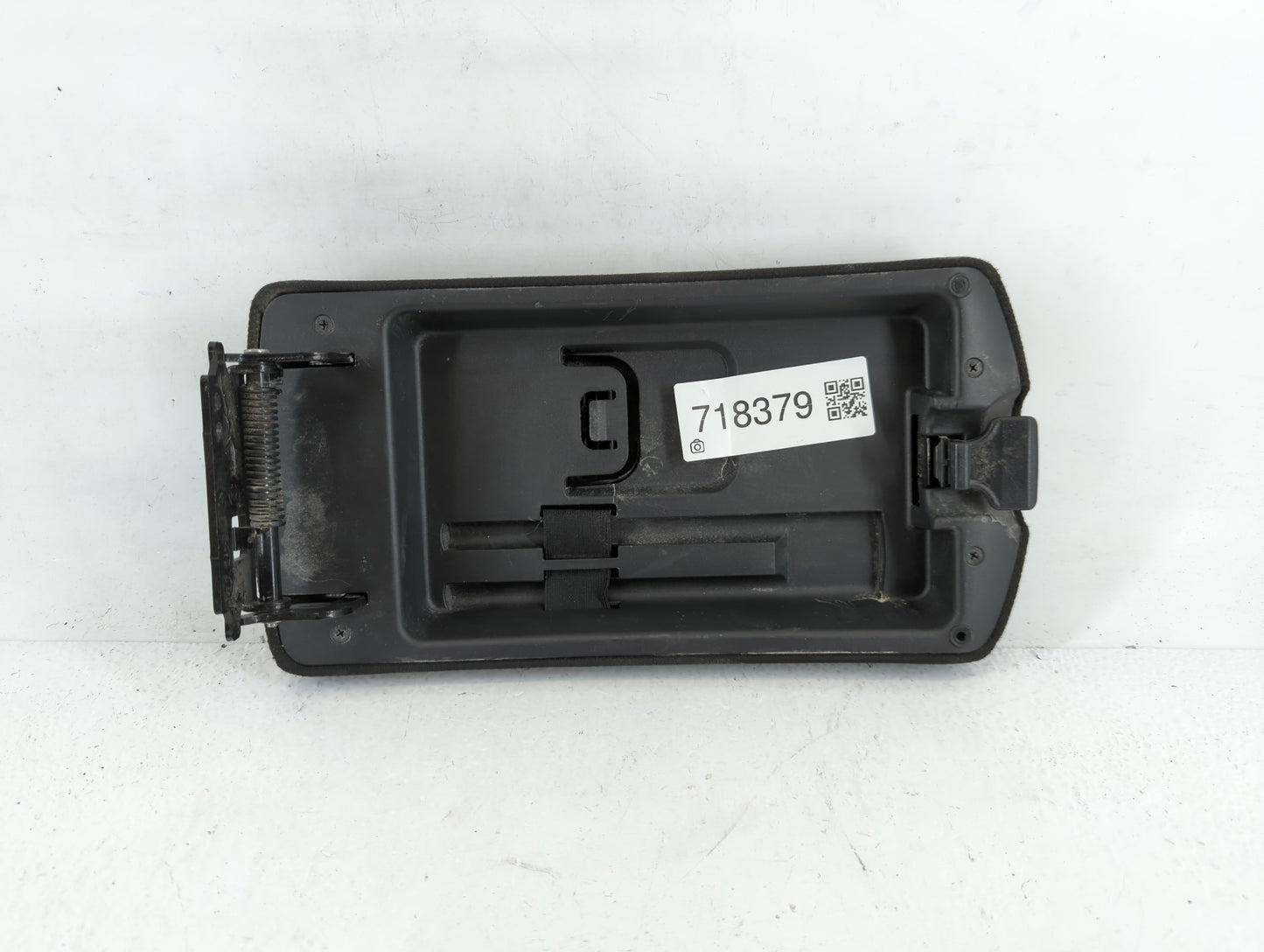 2008 Nissan Rogue Center Console Armrest Cover Lid Fits OEM Used Auto Parts - Oemusedautoparts1.com