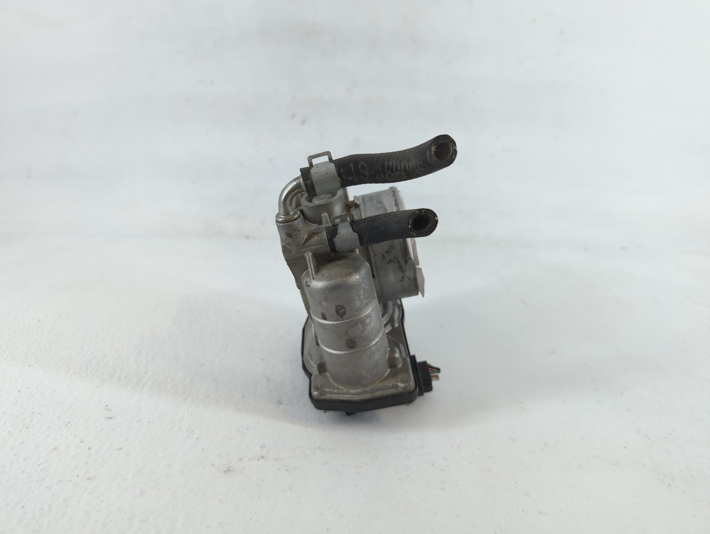 2008-2011 Nissan Rogue Throttle Body P/N:2223H RME60-15 Fits Fits 2007 2008 2009 2010 2011 2012 2013 OEM Used Auto Parts - O