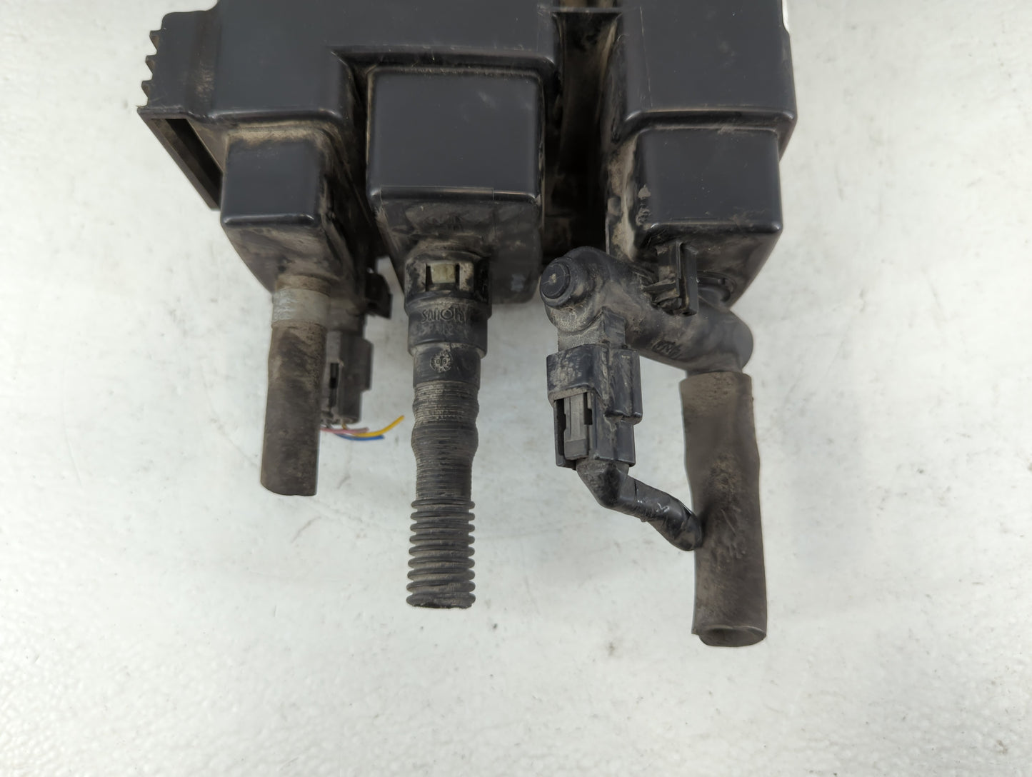 2008 Nissan Rogue Fuel Vapor Charcoal Canister - Oemusedautoparts1.com
