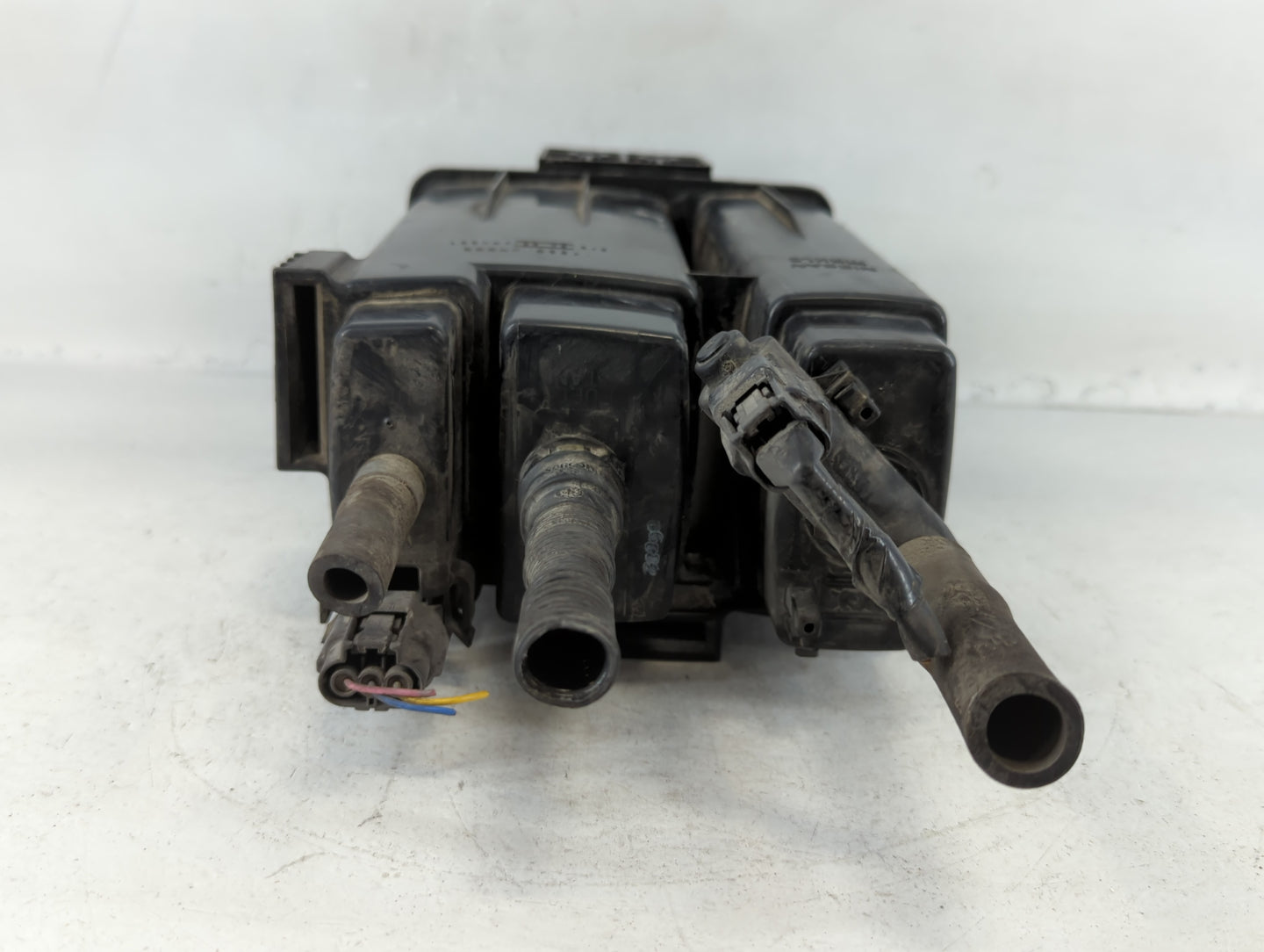 2008 Nissan Rogue Fuel Vapor Charcoal Canister - Oemusedautoparts1.com