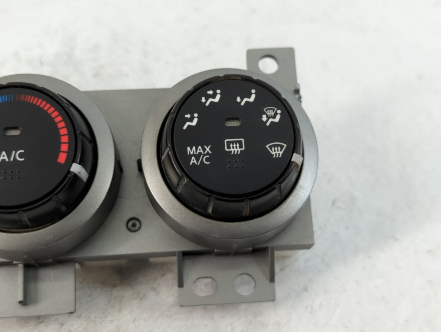 2008 Nissan Rogue Instrument Cluster Speedometer Gauges P/N:27500VL0B 27500 VL0B, 27500 1VL0B Fits OEM Used Auto Parts - Oem