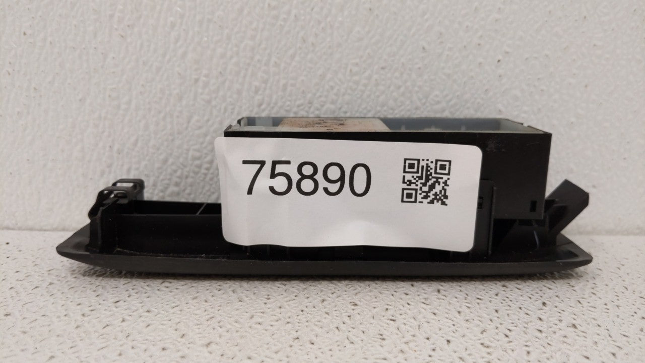 2008 Nissan Rogue Passenger Right Power Window Switch 80960 Jm00a - Oemusedautoparts1.com