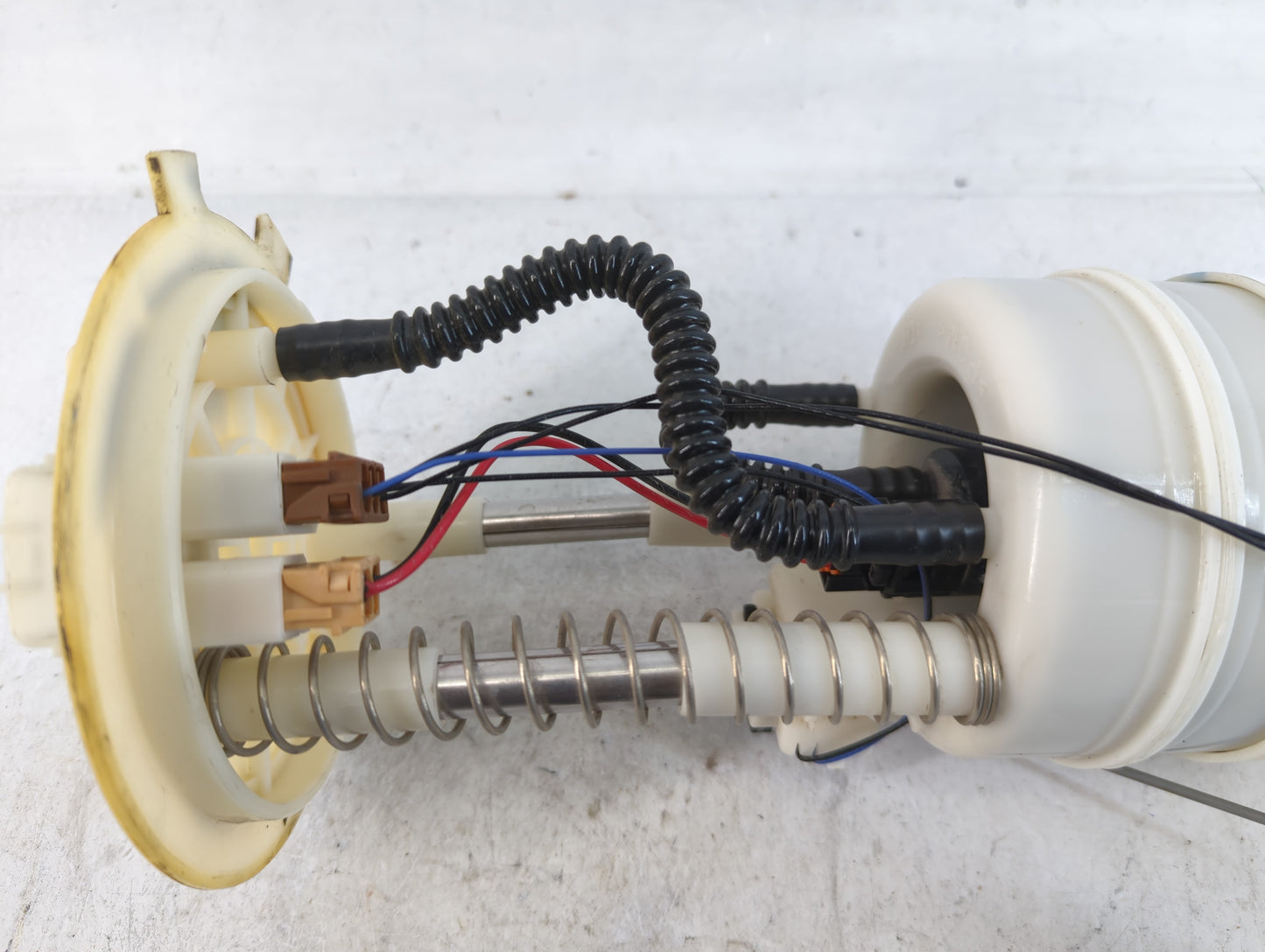 2008-2009 Nissan Rogue Electrical Gas Fuel Pump Assembly - Oemusedautoparts1.com