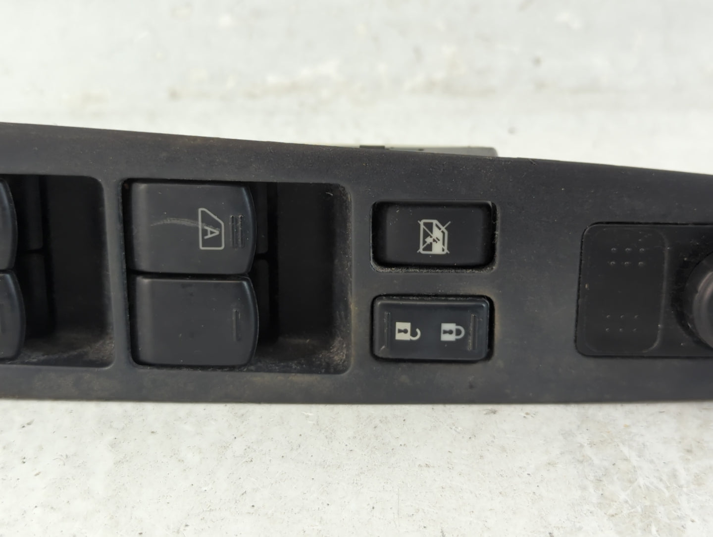 2008-2009 Nissan Sentra Master Power Window Switch Replacement Driver Side Left P/N:25401 ZEB0A Fits Fits 2008 2009 OEM Used