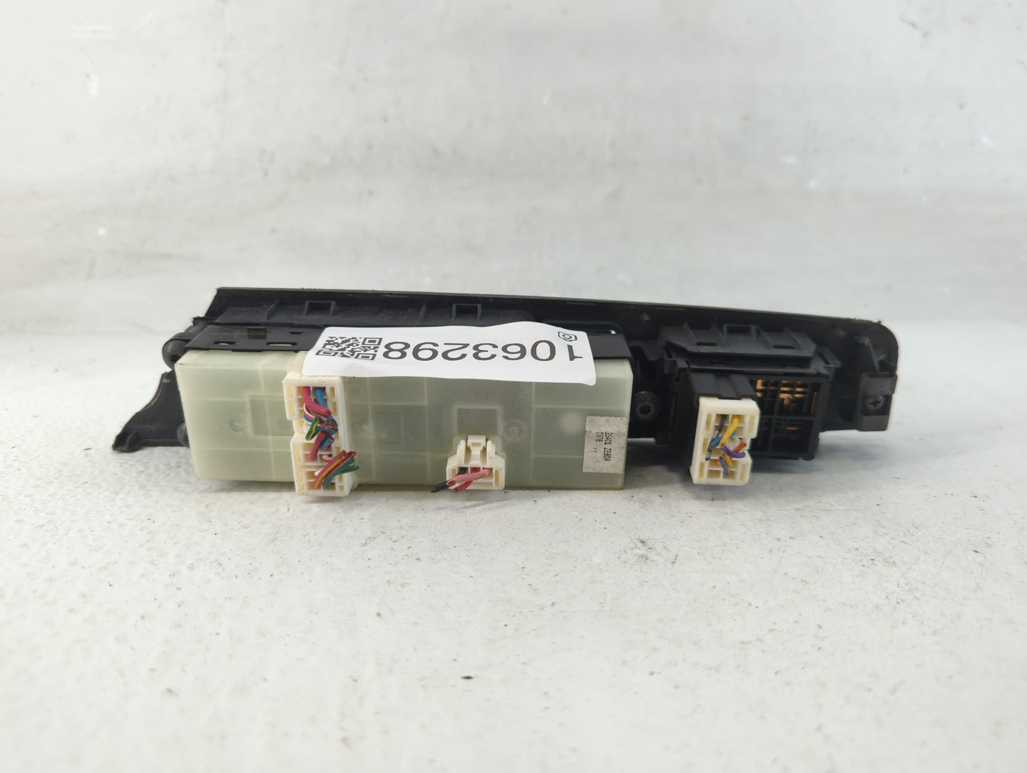 2008-2009 Nissan Sentra Master Power Window Switch Replacement Driver Side Left P/N:25401 ZEB0A Fits Fits 2008 2009 OEM Used