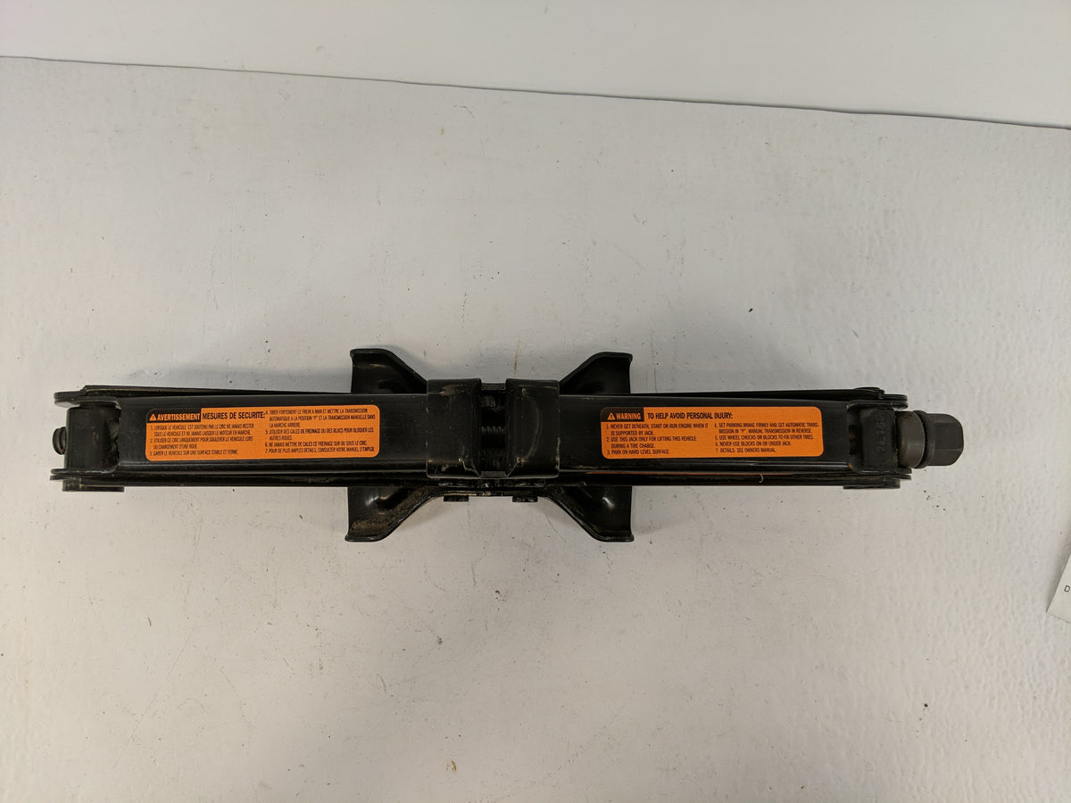 2008 Nissan Sentra Spare Scissor Car Jack 1100663 - Oemusedautoparts1.com