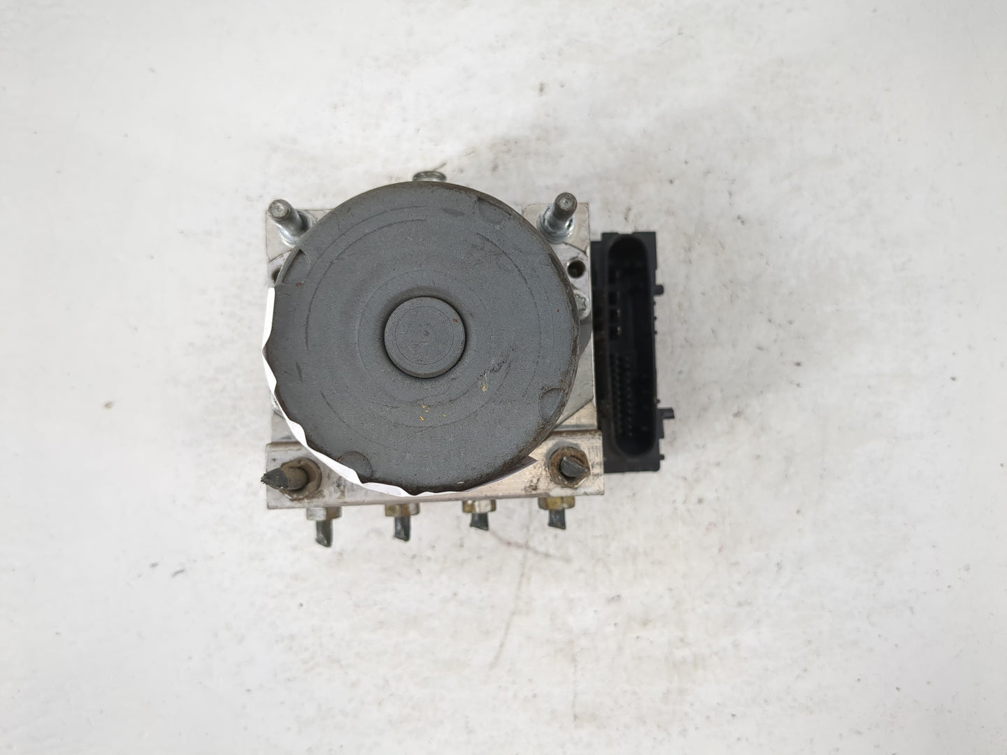 2007-2010 Nissan Sentra ABS Pump Control Module Replacement P/N:47660 ET00A Fits Fits 2007 2008 2009 2010 OEM Used Auto Part