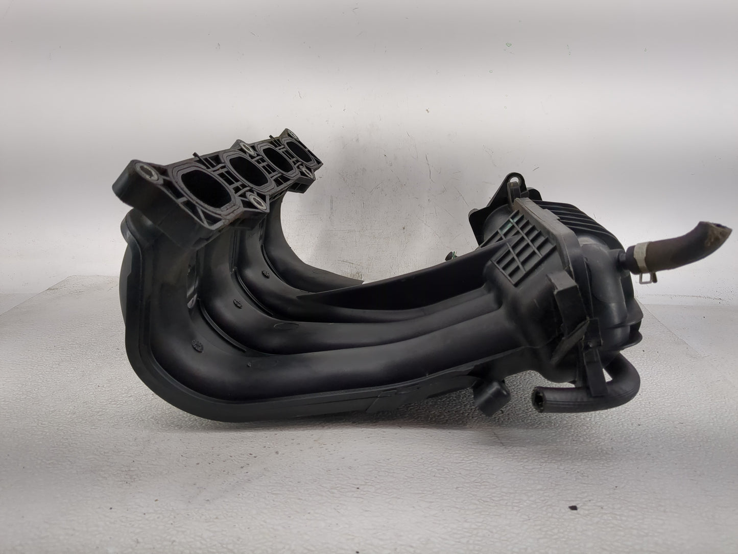 2007-2012 Nissan Sentra Air Intake Manifold P/N:0329 6064 Fits Fits 2007 2008 2009 2010 2011 2012 OEM Used Auto Parts - Oemu