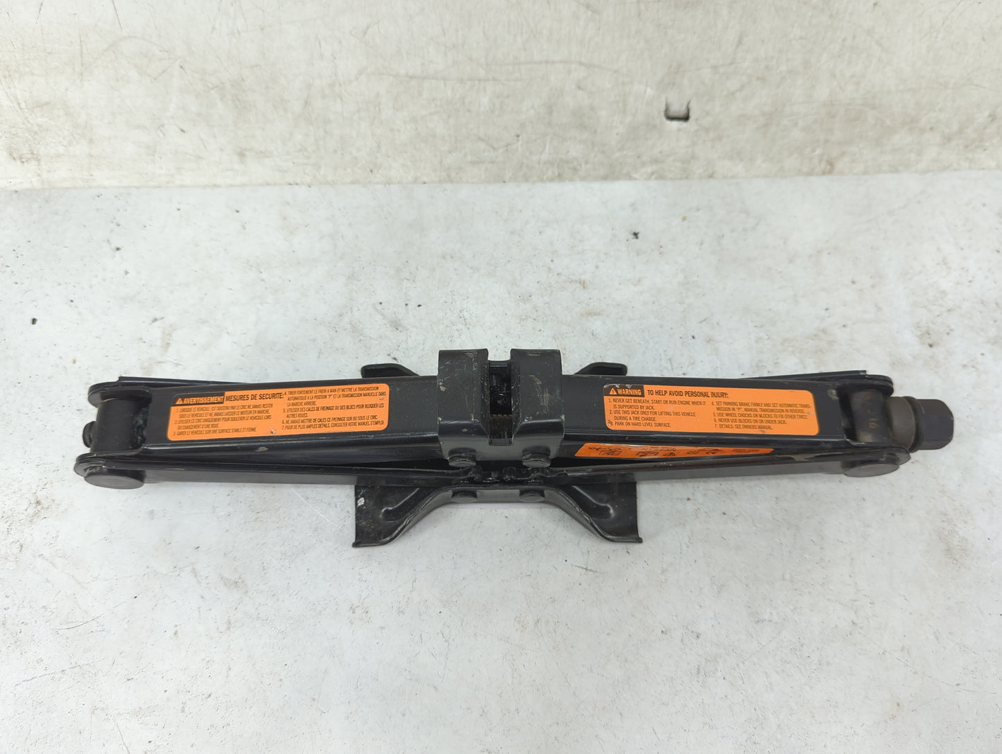 2008 Nissan Sentra Spare Scissor Car Jack Black - Oemusedautoparts1.com
