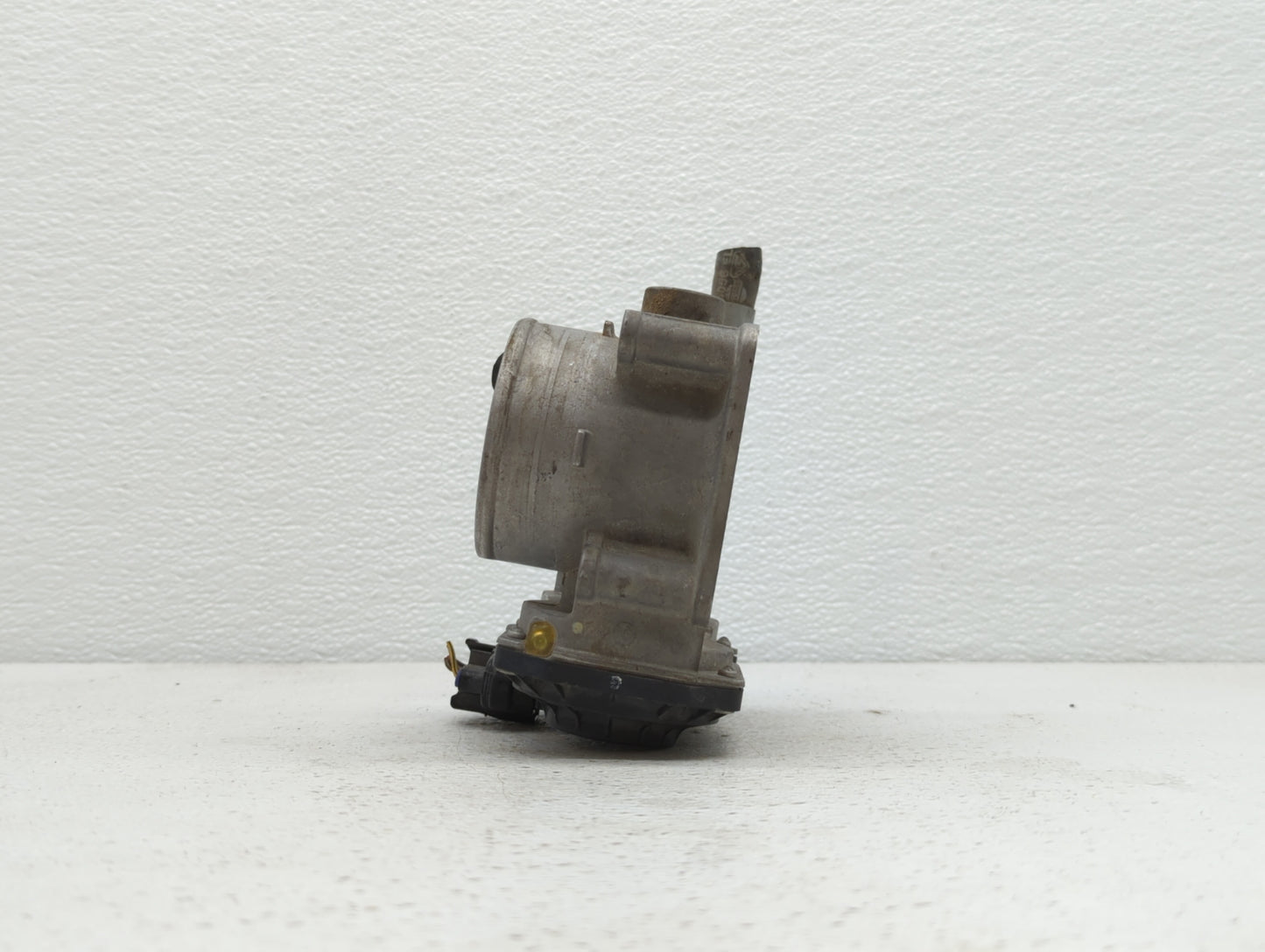 2007-2012 Nissan Sentra Throttle Body P/N:ET-A60-02 E ET-A60-02 J Fits OEM Used Auto Parts - Oemusedautoparts1.com
