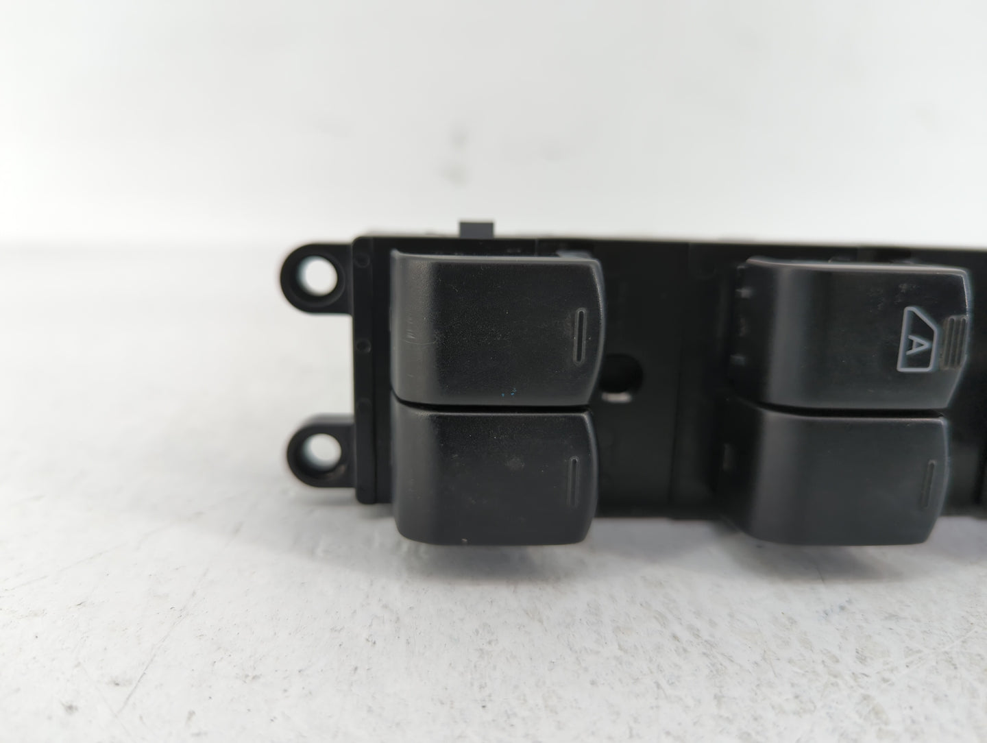 2008-2009 Nissan Sentra Master Power Window Switch Replacement Driver Side Left P/N:25401 ZE80A 25401 ZJ60A Fits Fits 2008 2