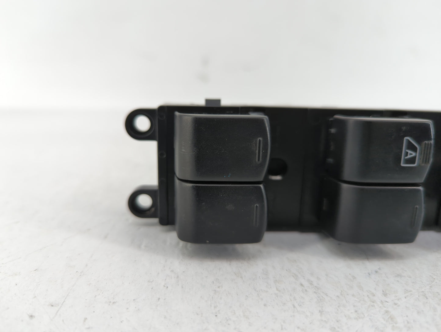 2008-2009 Nissan Sentra Master Power Window Switch Replacement Driver Side Left P/N:25401 ZE80A 25401 ZJ60A Fits Fits 2008 2