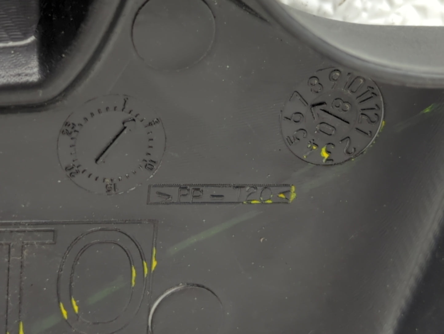 2008 Nissan Sentra Engine Cover - Oemusedautoparts1.com