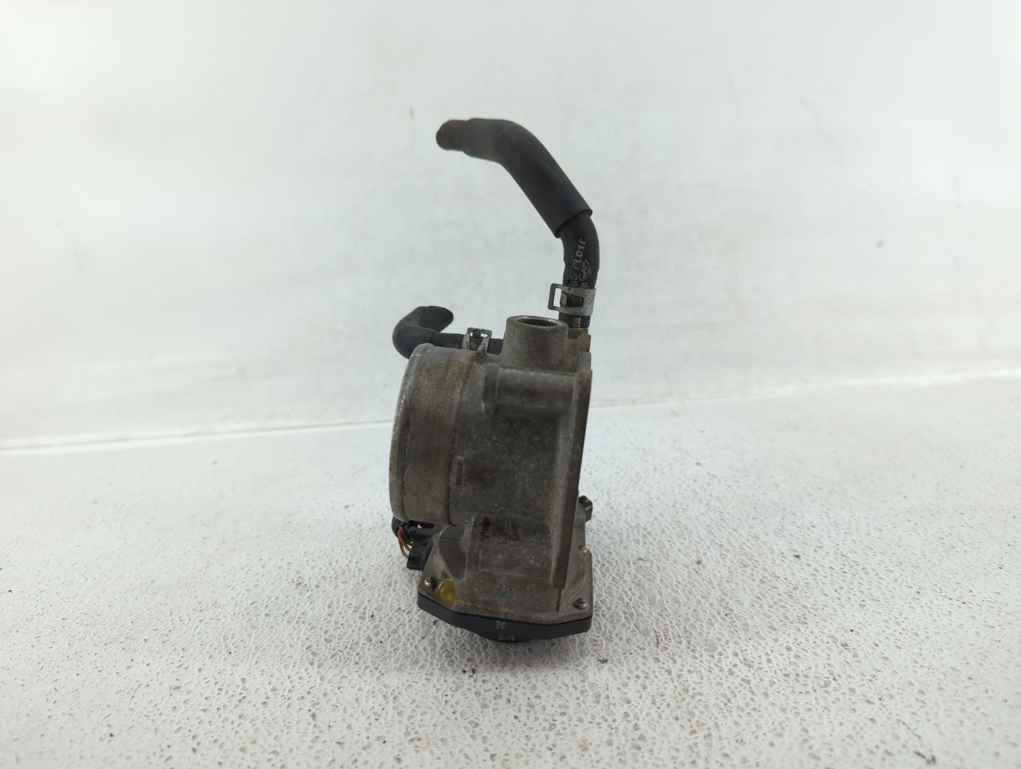2007-2012 Nissan Sentra Throttle Body P/N:ET-A60-02 B Fits OEM Used Auto Parts - Oemusedautoparts1.com