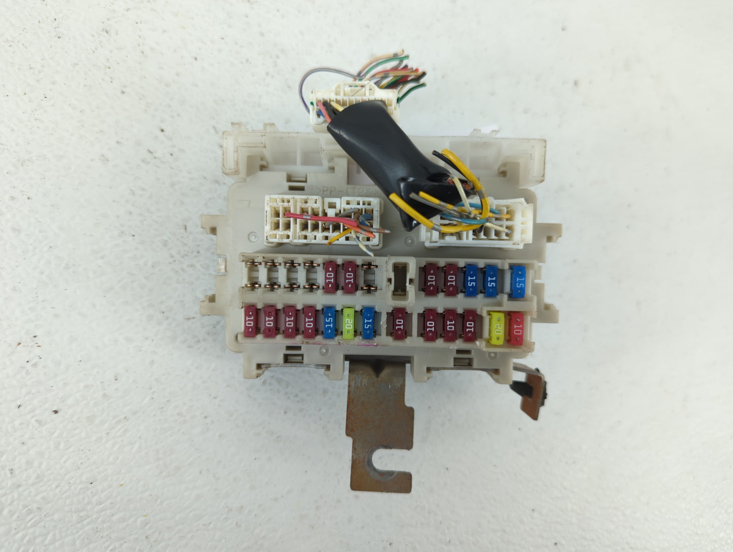 2008 Nissan Sentra Fusebox Fuse Box Panel Relay Module P/N:24384 ET80A 24236 ET000, 284B8 ZJ60A, 284B8ZJ60A Fits OEM Used Au
