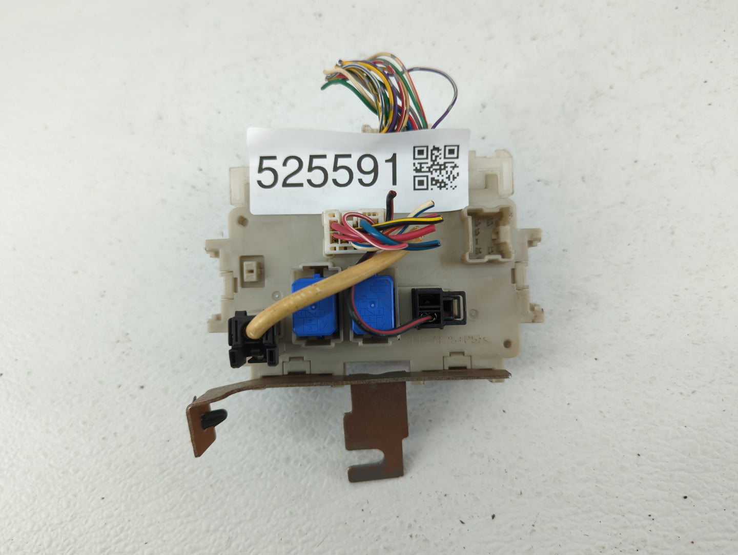 2008 Nissan Sentra Fusebox Fuse Box Panel Relay Module P/N:24384 ET80A 24236 ET000, 284B8 ZJ60A, 284B8ZJ60A Fits OEM Used Au