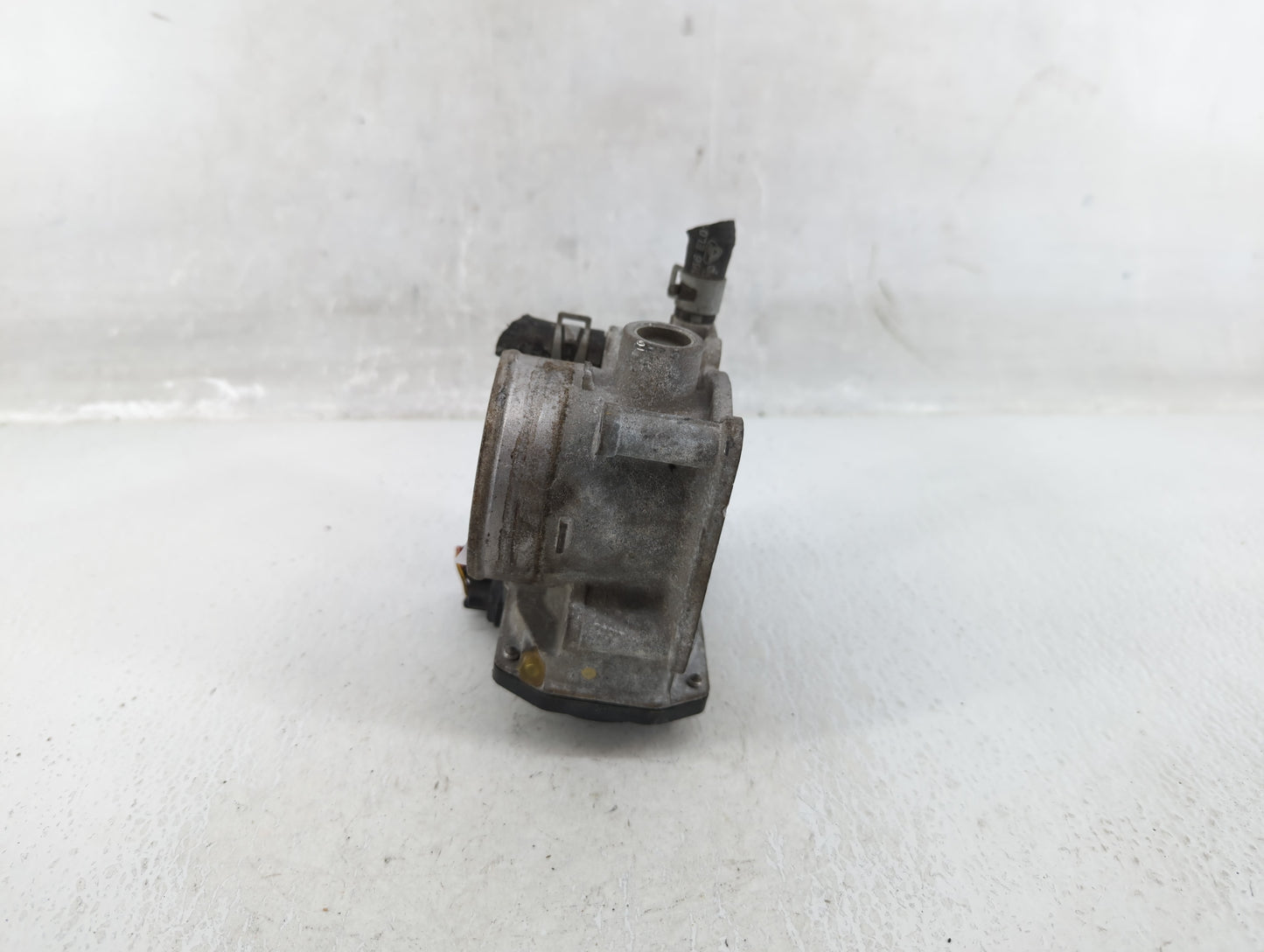 2007-2012 Nissan Sentra Throttle Body P/N:ET-A60-02 C Fits OEM Used Auto Parts - Oemusedautoparts1.com