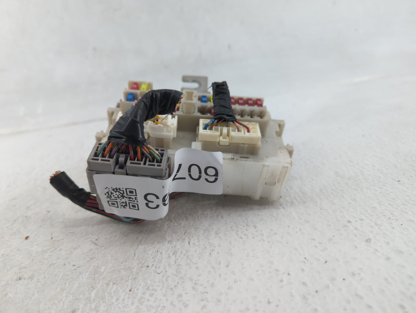 2008 Nissan Sentra Fusebox Fuse Box Panel Relay Module P/N:24384 ET80A 24236 ET000, 284B8 ZJ60A, 284B8ZJ60A Fits OEM Used Au