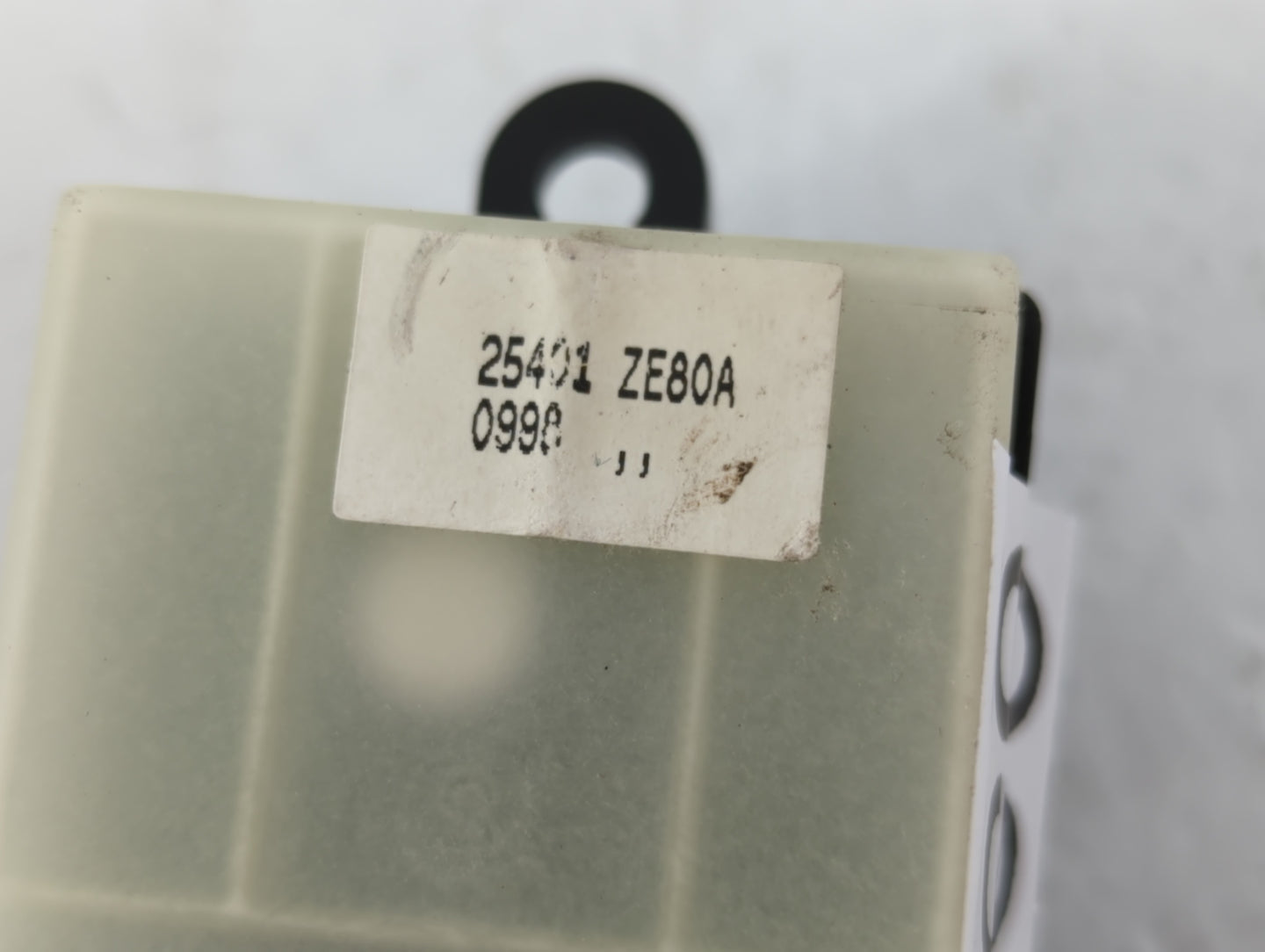 2008-2009 Nissan Sentra Master Power Window Switch Replacement Driver Side Left P/N:25401 ZE80A Fits Fits 2008 2009 OEM Used