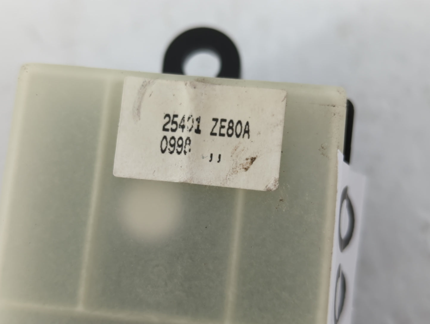 2008-2009 Nissan Sentra Master Power Window Switch Replacement Driver Side Left P/N:25401 ZE80A Fits Fits 2008 2009 OEM Used
