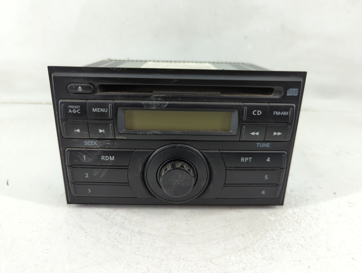 2008 Nissan Titan Radio AM FM Cd Player Receiver Replacement P/N:28185 ZR00A Fits OEM Used Auto Parts - Oemusedautoparts1.co