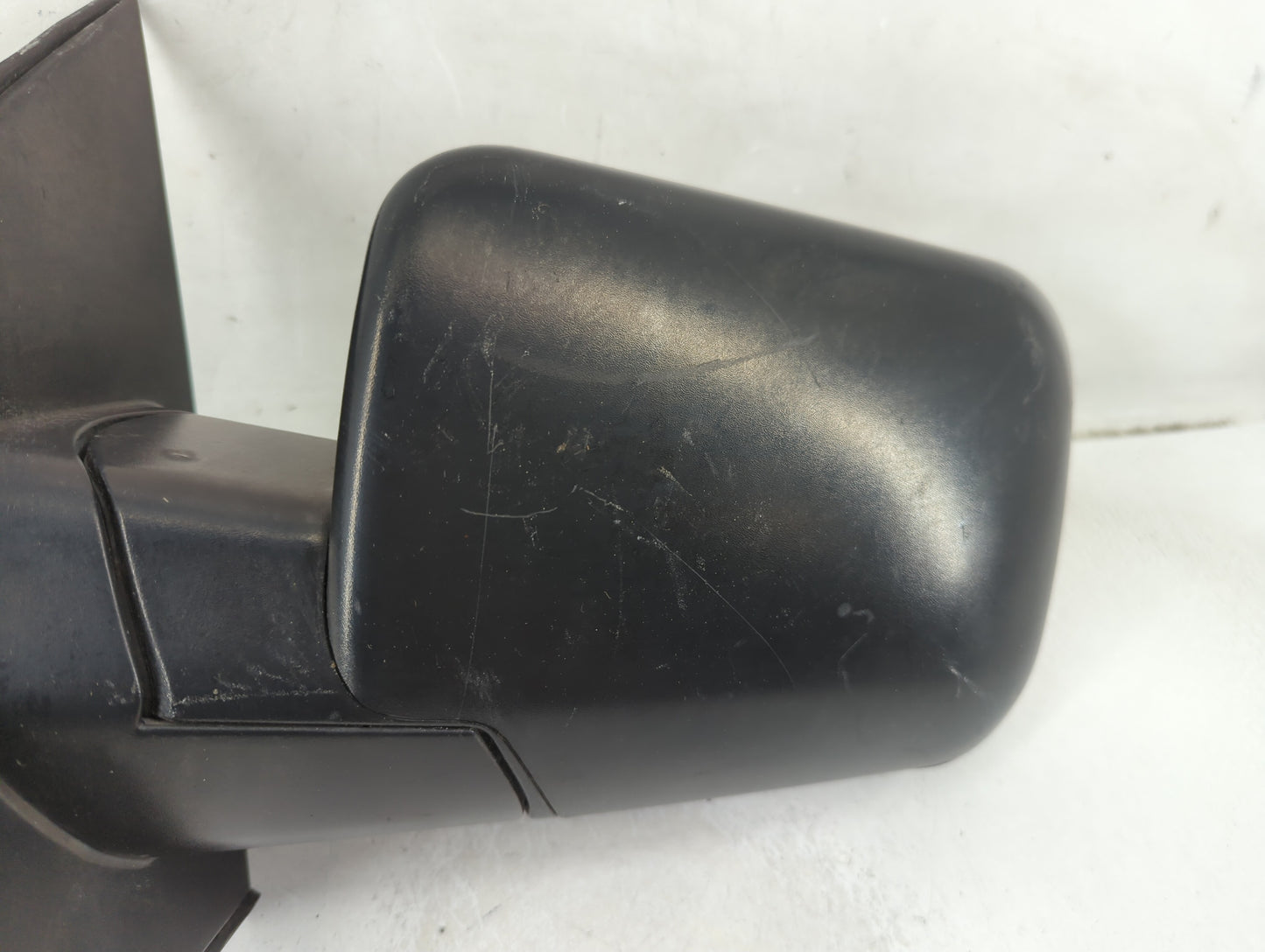 2007-2008 Nissan Titan Driver Side View Mirror - Left Door Mirror OEM Used - Oemusedautoparts1.com