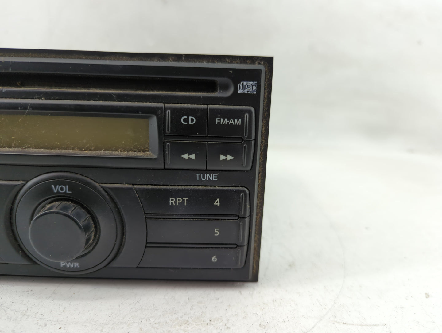 2008 Nissan Titan Radio AM FM Cd Player Receiver Replacement P/N:28185 ZR00A Fits OEM Used Auto Parts - Oemusedautoparts1.co