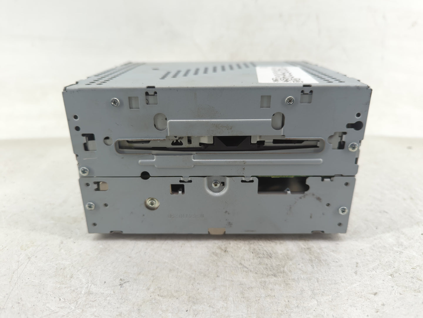 2008 Nissan Titan Radio AM FM Cd Player Receiver Replacement P/N:28185 ZR10A Fits OEM Used Auto Parts - Oemusedautoparts1.co
