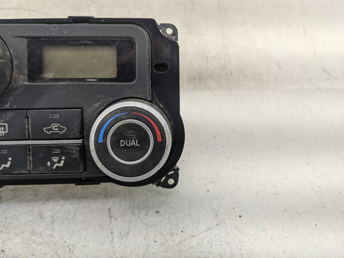 2008 Nissan Titan Climate Control Module Temperature AC/Heater Replacement Fits OEM Used Auto Parts - Oemusedautoparts1.com