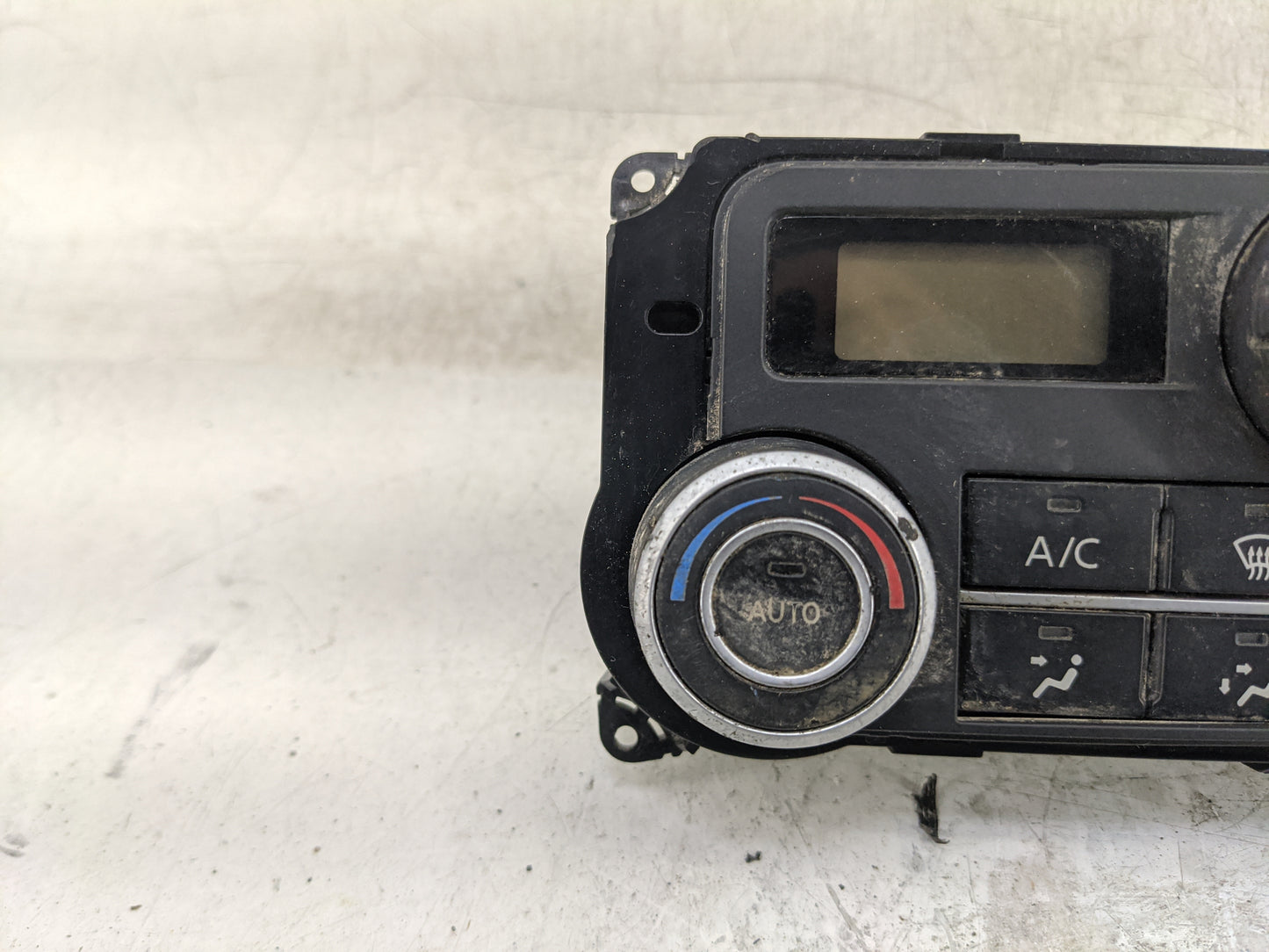 2008 Nissan Titan Climate Control Module Temperature AC/Heater Replacement Fits OEM Used Auto Parts - Oemusedautoparts1.com